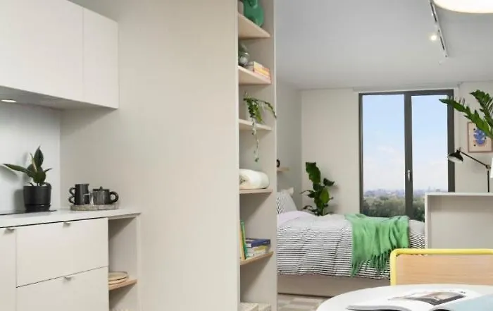 Student Only Scape Apartment *